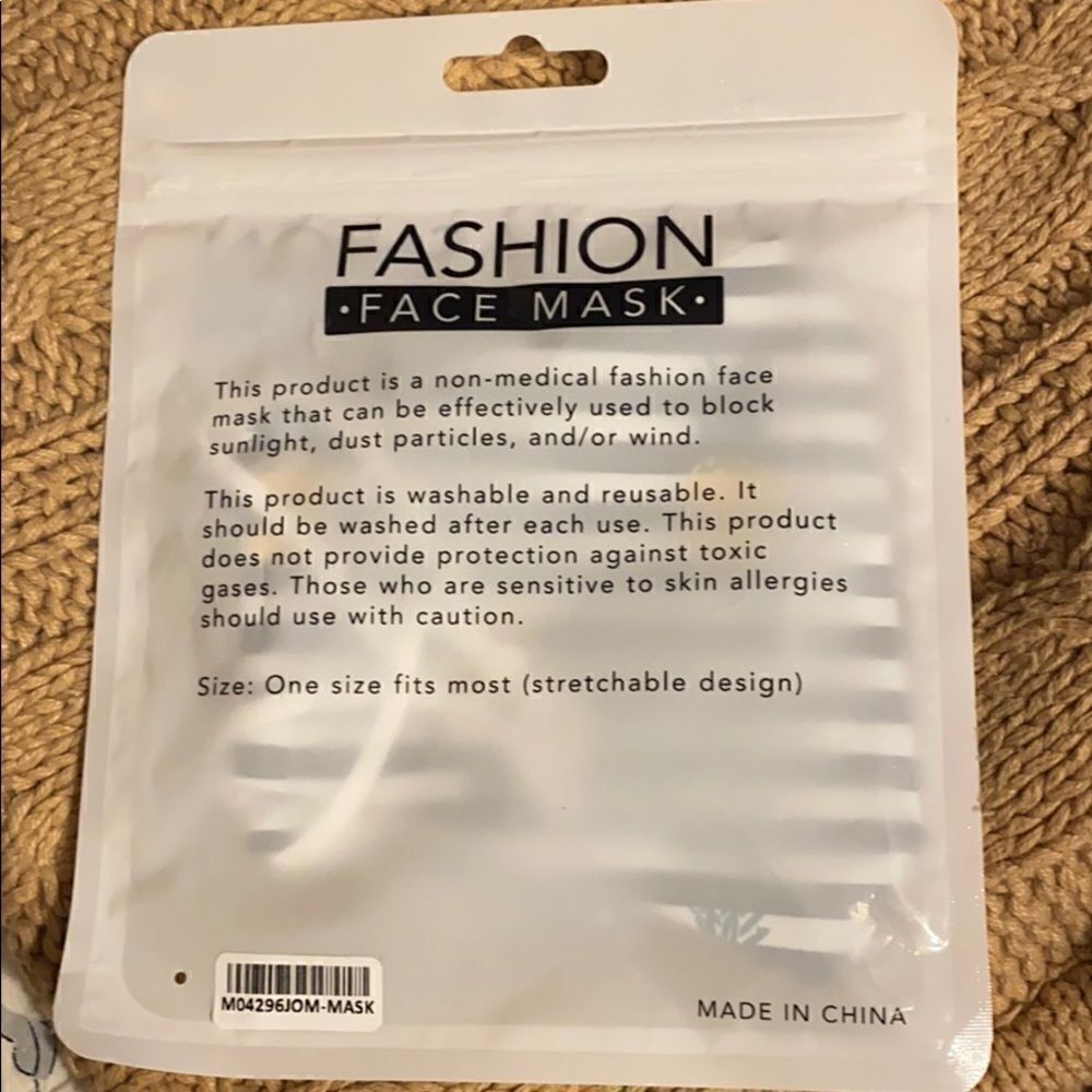 𝅺❤ 3/$20 face mask - Picture 3 of 3